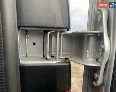 Серый Рено Трафик, объемом двигателя 2 л и пробегом 150 тыс. км за 22500 $, фото 20 на Automoto.ua