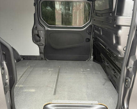 Сірий Рено Трафік, об'ємом двигуна 2 л та пробігом 219 тис. км за 21999 $, фото 37 на Automoto.ua