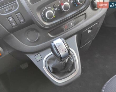 Серый Рено Трафик, объемом двигателя 2 л и пробегом 176 тыс. км за 19100 $, фото 37 на Automoto.ua