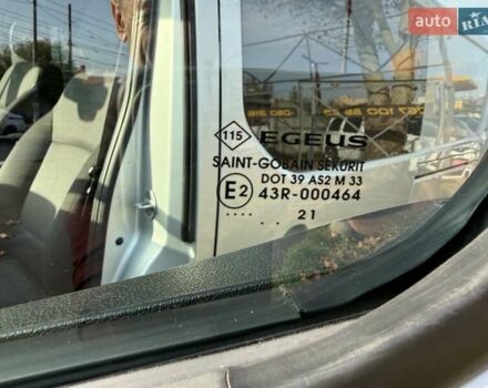 Серый Рено Трафик, объемом двигателя 2 л и пробегом 205 тыс. км за 25700 $, фото 17 на Automoto.ua