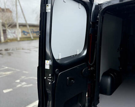 Серый Рено Трафик, объемом двигателя 2 л и пробегом 210 тыс. км за 24300 $, фото 17 на Automoto.ua