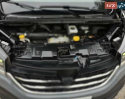 Серый Рено Трафик, объемом двигателя 2 л и пробегом 203 тыс. км за 23500 $, фото 31 на Automoto.ua