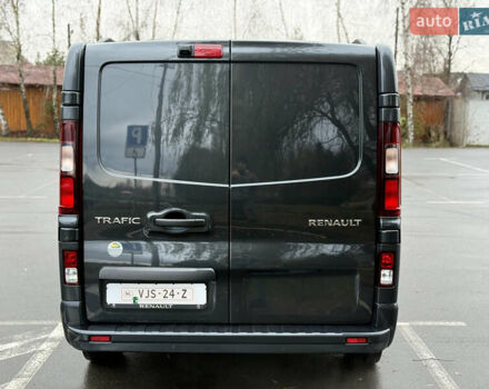 Серый Рено Трафик, объемом двигателя 2 л и пробегом 210 тыс. км за 24300 $, фото 3 на Automoto.ua