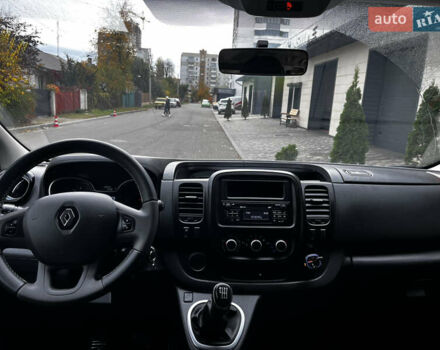 Сірий Рено Трафік, об'ємом двигуна 2 л та пробігом 227 тис. км за 26770 $, фото 9 на Automoto.ua