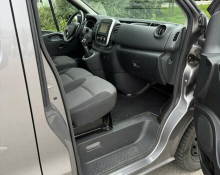 Сірий Рено Трафік, об'ємом двигуна 2 л та пробігом 219 тис. км за 21999 $, фото 30 на Automoto.ua