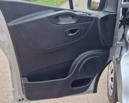 Серый Рено Трафик, объемом двигателя 2 л и пробегом 204 тыс. км за 24300 $, фото 8 на Automoto.ua