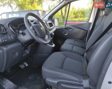 Серый Рено Трафик, объемом двигателя 2 л и пробегом 176 тыс. км за 19100 $, фото 21 на Automoto.ua