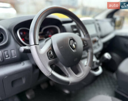 Серый Рено Трафик, объемом двигателя 2 л и пробегом 210 тыс. км за 24300 $, фото 8 на Automoto.ua