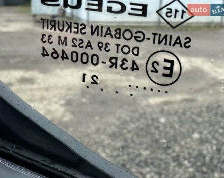 Серый Рено Трафик, объемом двигателя 2 л и пробегом 93 тыс. км за 25999 $, фото 25 на Automoto.ua