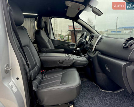 Серый Рено Трафик, объемом двигателя 2 л и пробегом 93 тыс. км за 25999 $, фото 33 на Automoto.ua