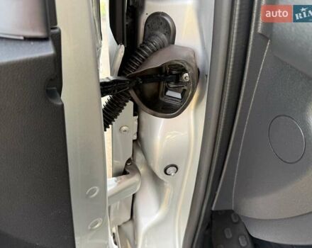 Серый Рено Трафик, объемом двигателя 2 л и пробегом 205 тыс. км за 25700 $, фото 20 на Automoto.ua