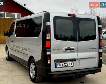 Серый Рено Трафик, объемом двигателя 2 л и пробегом 93 тыс. км за 25999 $, фото 9 на Automoto.ua