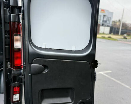 Серый Рено Трафик, объемом двигателя 2 л и пробегом 210 тыс. км за 24300 $, фото 19 на Automoto.ua