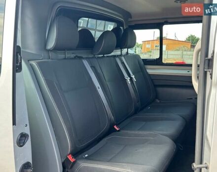 Серый Рено Трафик, объемом двигателя 0 л и пробегом 109 тыс. км за 31500 $, фото 2 на Automoto.ua