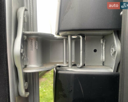 Серый Рено Трафик, объемом двигателя 2 л и пробегом 150 тыс. км за 22500 $, фото 21 на Automoto.ua