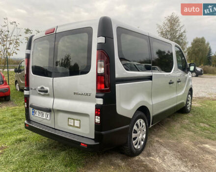 Серый Рено Трафик, объемом двигателя 2 л и пробегом 150 тыс. км за 22500 $, фото 6 на Automoto.ua