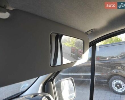 Серый Рено Трафик, объемом двигателя 2 л и пробегом 176 тыс. км за 19100 $, фото 39 на Automoto.ua