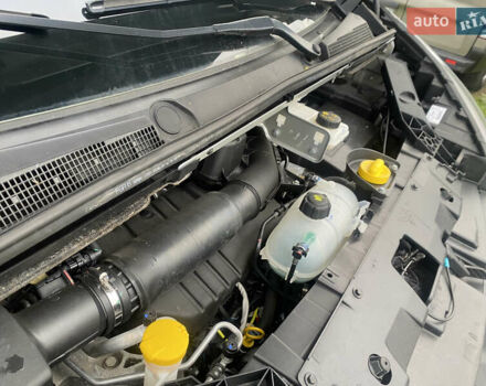 Серый Рено Трафик, объемом двигателя 2 л и пробегом 150 тыс. км за 22500 $, фото 36 на Automoto.ua