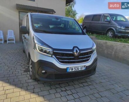 Серый Рено Трафик, объемом двигателя 2 л и пробегом 176 тыс. км за 19100 $, фото 9 на Automoto.ua