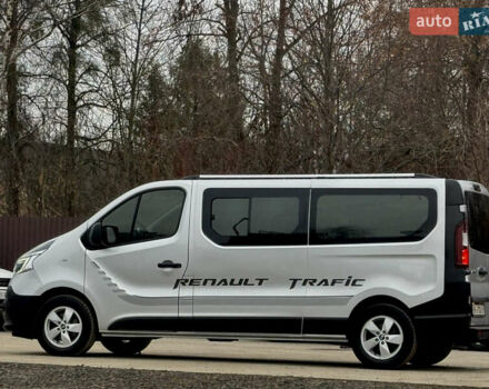 Серый Рено Трафик, объемом двигателя 2 л и пробегом 93 тыс. км за 25999 $, фото 11 на Automoto.ua