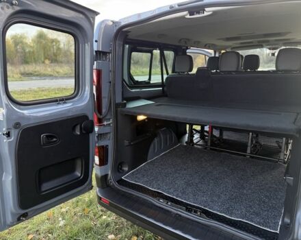 Серый Рено Трафик, объемом двигателя 2 л и пробегом 146 тыс. км за 28500 $, фото 12 на Automoto.ua