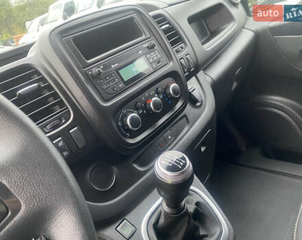 Серый Рено Трафик, объемом двигателя 2 л и пробегом 150 тыс. км за 22500 $, фото 26 на Automoto.ua