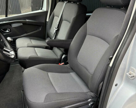 Серый Рено Трафик, объемом двигателя 2 л и пробегом 150 тыс. км за 29900 $, фото 20 на Automoto.ua