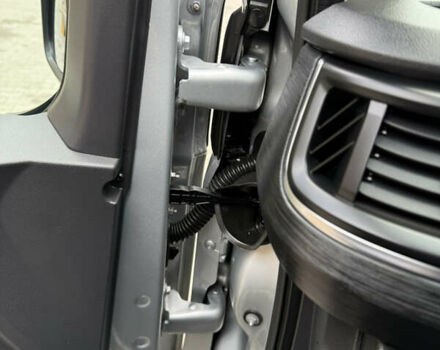 Серый Рено Трафик, объемом двигателя 2 л и пробегом 150 тыс. км за 29900 $, фото 18 на Automoto.ua