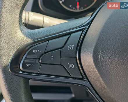 Сірий Рено Трафік, об'ємом двигуна 2 л та пробігом 192 тис. км за 30940 $, фото 24 на Automoto.ua