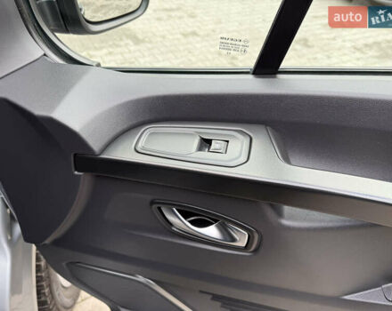 Серый Рено Трафик, объемом двигателя 2 л и пробегом 150 тыс. км за 29900 $, фото 28 на Automoto.ua