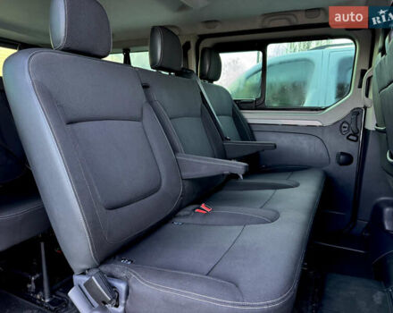 Серый Рено Трафик, объемом двигателя 2 л и пробегом 107 тыс. км за 35999 $, фото 28 на Automoto.ua