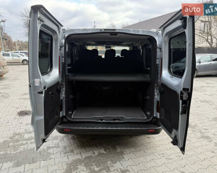 Серый Рено Трафик, объемом двигателя 2 л и пробегом 150 тыс. км за 29900 $, фото 42 на Automoto.ua