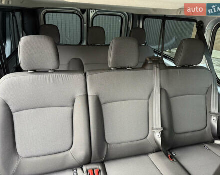 Серый Рено Трафик, объемом двигателя 2 л и пробегом 150 тыс. км за 29900 $, фото 40 на Automoto.ua