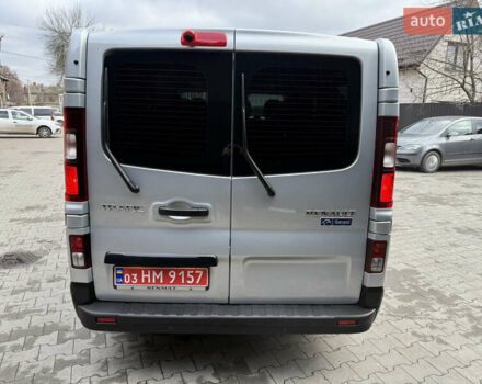 Серый Рено Трафик, объемом двигателя 2 л и пробегом 150 тыс. км за 29900 $, фото 7 на Automoto.ua