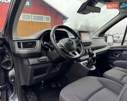 Серый Рено Трафик, объемом двигателя 2 л и пробегом 107 тыс. км за 35999 $, фото 14 на Automoto.ua