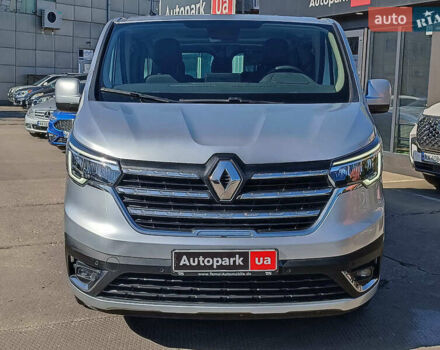 Сірий Рено Трафік, об'ємом двигуна 2 л та пробігом 192 тис. км за 30940 $, фото 1 на Automoto.ua