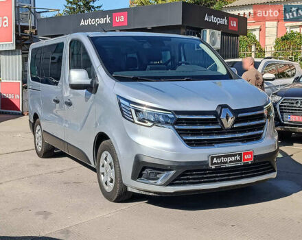 Сірий Рено Трафік, об'ємом двигуна 2 л та пробігом 192 тис. км за 30940 $, фото 4 на Automoto.ua