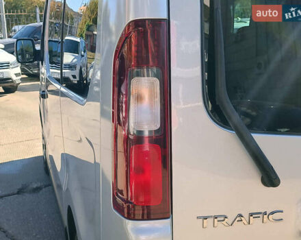 Сірий Рено Трафік, об'ємом двигуна 2 л та пробігом 192 тис. км за 30940 $, фото 16 на Automoto.ua