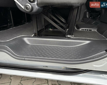 Серый Рено Трафик, объемом двигателя 2 л и пробегом 150 тыс. км за 29900 $, фото 37 на Automoto.ua