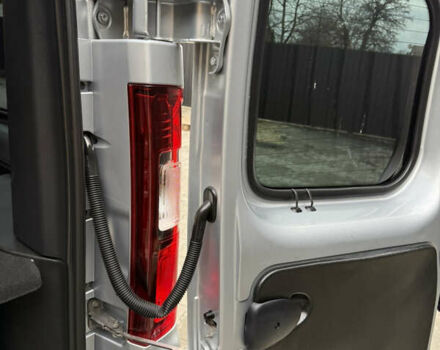 Серый Рено Трафик, объемом двигателя 2 л и пробегом 150 тыс. км за 29900 $, фото 45 на Automoto.ua