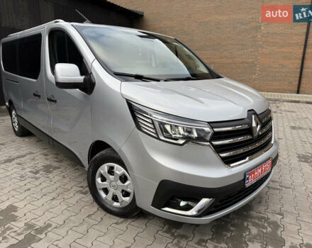 Серый Рено Трафик, объемом двигателя 2 л и пробегом 150 тыс. км за 29900 $, фото 4 на Automoto.ua