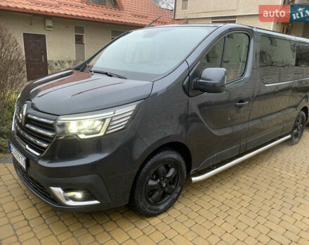 Сірий Рено Трафік, об'ємом двигуна 2 л та пробігом 39 тис. км за 32300 $, фото 1 на Automoto.ua