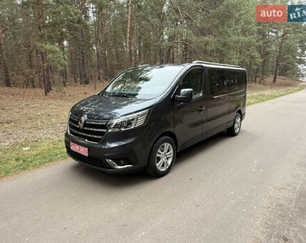 Серый Рено Трафик, объемом двигателя 2 л и пробегом 125 тыс. км за 32800 $, фото 64 на Automoto.ua