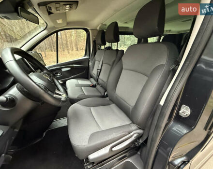 Серый Рено Трафик, объемом двигателя 2 л и пробегом 125 тыс. км за 32800 $, фото 35 на Automoto.ua