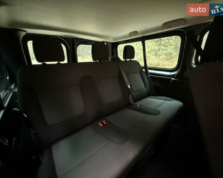 Серый Рено Трафик, объемом двигателя 2 л и пробегом 125 тыс. км за 32800 $, фото 50 на Automoto.ua