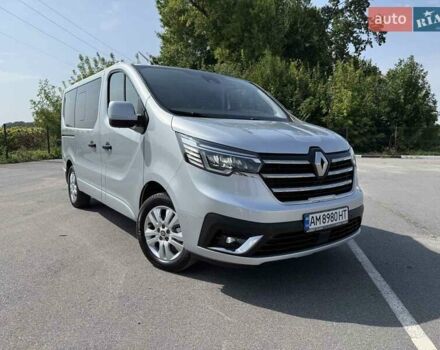 Серый Рено Трафик, объемом двигателя 2 л и пробегом 68 тыс. км за 39600 $, фото 8 на Automoto.ua