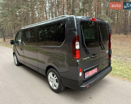 Серый Рено Трафик, объемом двигателя 2 л и пробегом 125 тыс. км за 32800 $, фото 9 на Automoto.ua