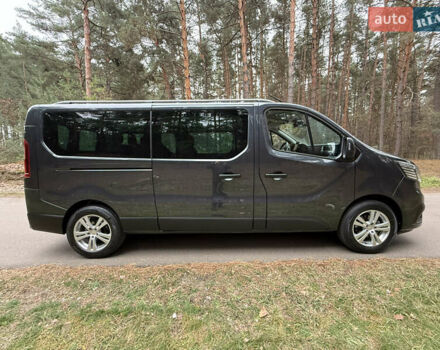 Серый Рено Трафик, объемом двигателя 2 л и пробегом 125 тыс. км за 32800 $, фото 73 на Automoto.ua