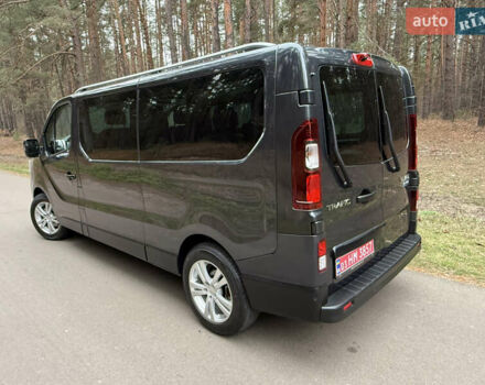 Серый Рено Трафик, объемом двигателя 2 л и пробегом 125 тыс. км за 32800 $, фото 29 на Automoto.ua