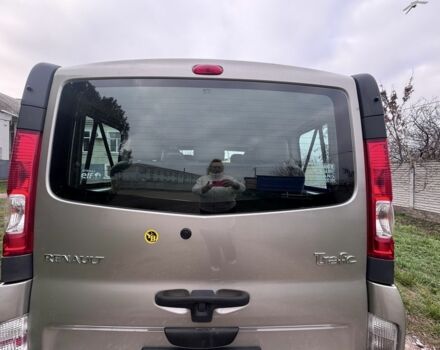 Серый Рено Трафик, объемом двигателя 2.5 л и пробегом 130 тыс. км за 13100 $, фото 6 на Automoto.ua